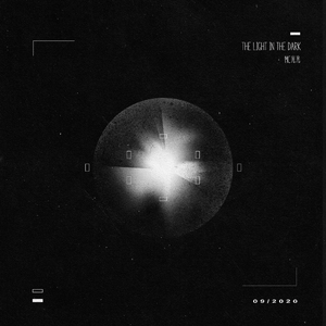 厨房脱岳裙子从后面挺进去
